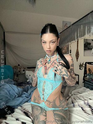 Taylor White Nude Leaked Photo #18