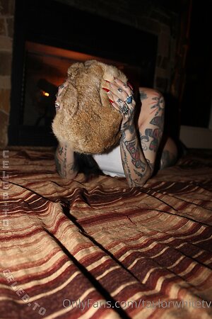 Taylor White Nude Leaked Photo #100