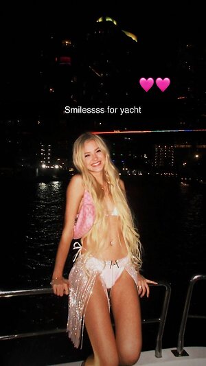 taylormaexo19 leaked photo #24