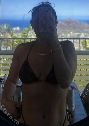 Teilor Grubbs Nude Leaked Photo #4