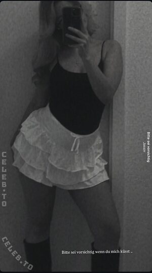 teilzeitsami Nude Leaked Photo #20