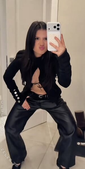 Tenderlybae leaked photo #68