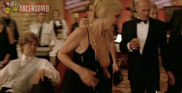 Terri Anne Welyki Nude Leaked Photo #2