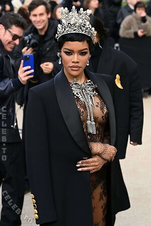 Teyana Taylor Nude Leaked Photo #19