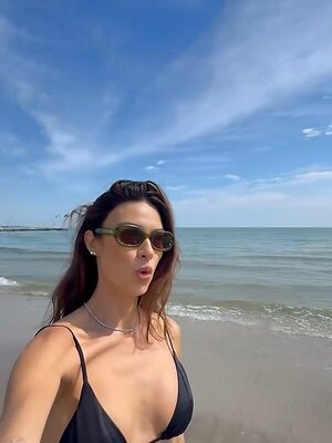 Thaila Ayala leaked photo #8