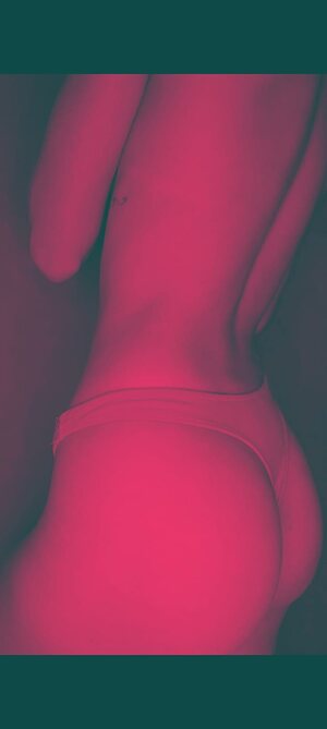 Thais Coelho leaked photo #5