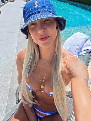 Thaisa Daher leaked photo #7