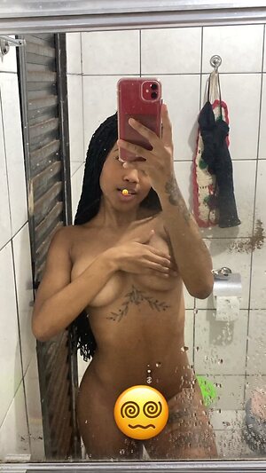 thalyne Silva