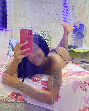 thalyne Silva Nude Leaked Photo #4