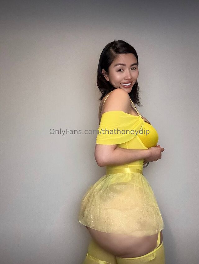 ThatHoneyDip leaked photos