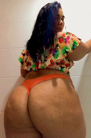 Thays Alves leaked photo #9