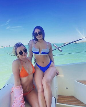 The ladies of reaction channels leaked photo #23