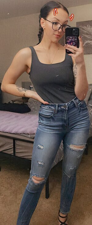 The ladies of reaction channels leaked photo #33
