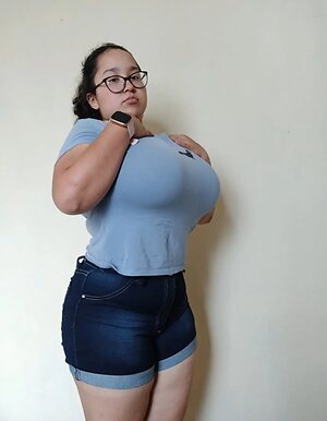 the.cherryb0mb_ leaked photo #21