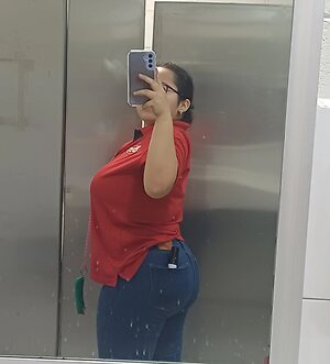 the.cherryb0mb_ leaked photo #23