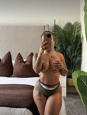 therealbombshell_mint leaked photo #3