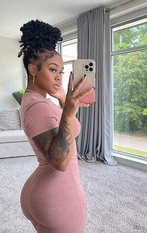 therealbombshell_mint leaked photo #7