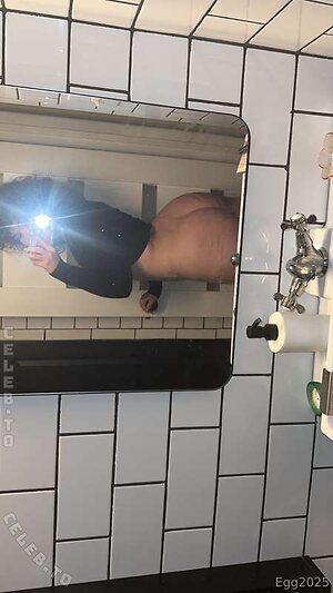 therealegg2025 Nude Leaked Photo #24