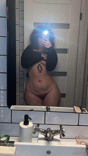 therealegg2025 Nude Leaked Photo #25