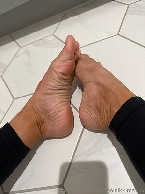 therealnikkimaxxx leaked photo #19
