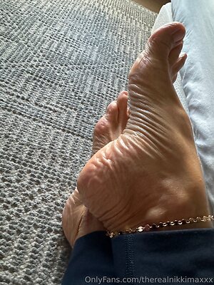 therealnikkimaxxx leaked photo #21