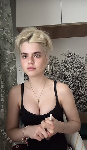 Theresa Voeth Nude Photos