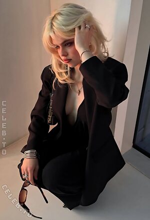 Theresa.vth Nude Leaked Photo #13