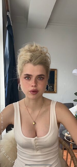 Theresa.vth Nude Leaked Photo #40
