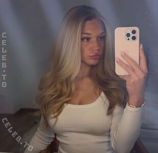 Theresaxre Nude Leaked Photo #6