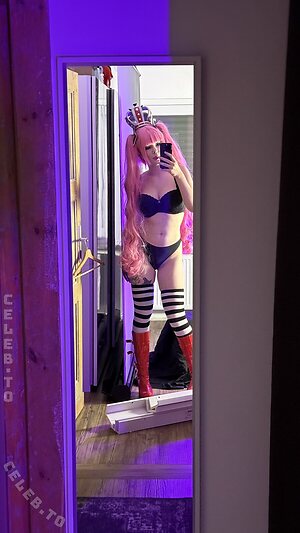 Therlyen leaked photos