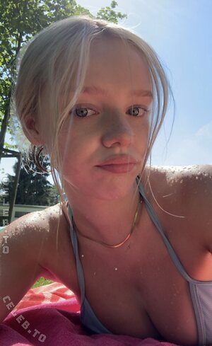 Thesi.Sophie Nude Leaked Photo #4