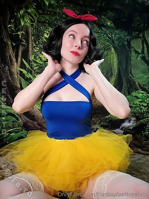 TheTinyFeetTreat Nude Leaked Photo #9