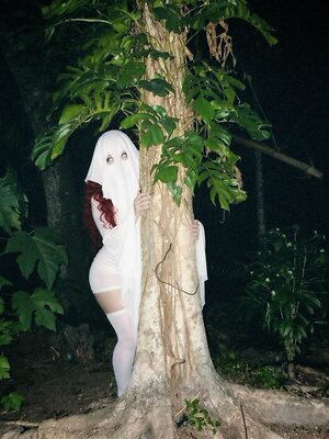 THICNIX leaked photo #13