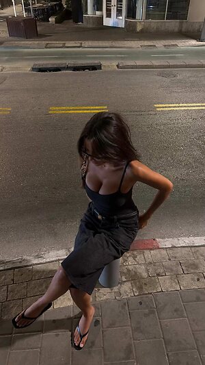 Thin Israeli Bae Nude Leaked Photo #30