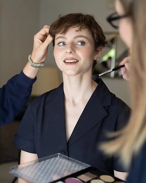 Thomasin McKenzie leaked photo #4