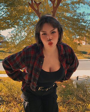 tiadeeznuts Nude Leaked Photo #18