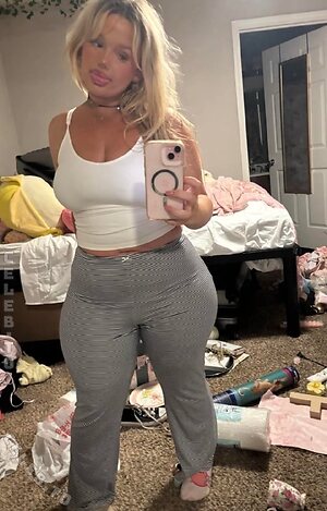 tiffcrespo_ leaked photo #19