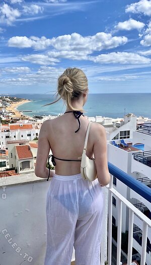 Tilly Middlehurst Nude Leaked Photo #5