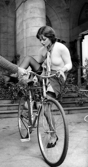 Tina Aumont