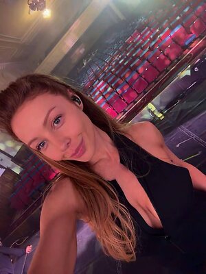 Tina karol