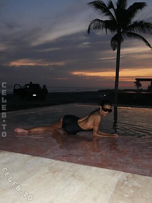 Tina Kunakey Nude Leaked Photo #9