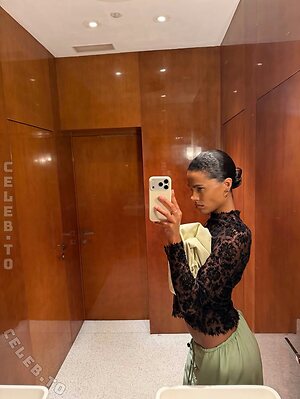 Tina Kunakey photo