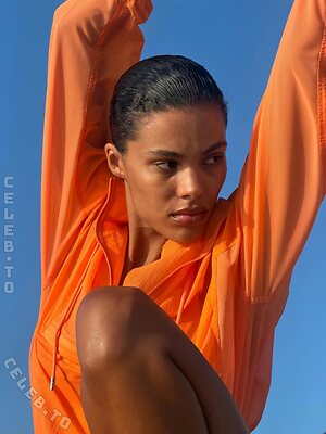 Tina Kunakey photo