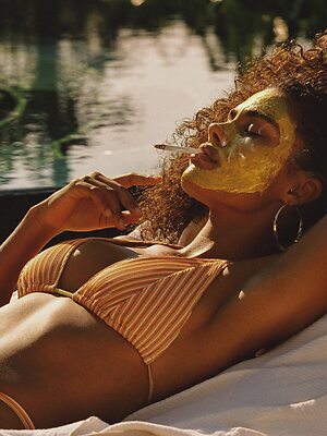Tina Kunakey leaked photo #133