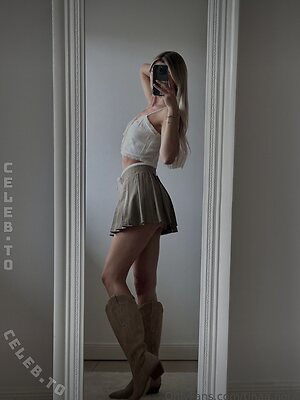 Tina Nora photo