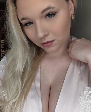 Tina Typicaltinaa Nude Leaked Photo #22