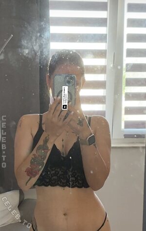 Tinelilnumb photo