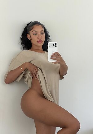 Tiona Fernan leaked photo #13