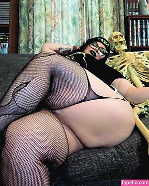 Titty Nude Leaked Photo #32