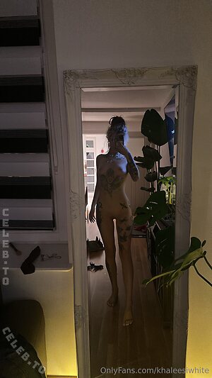 Tizeax Nude Leaked Photo #2